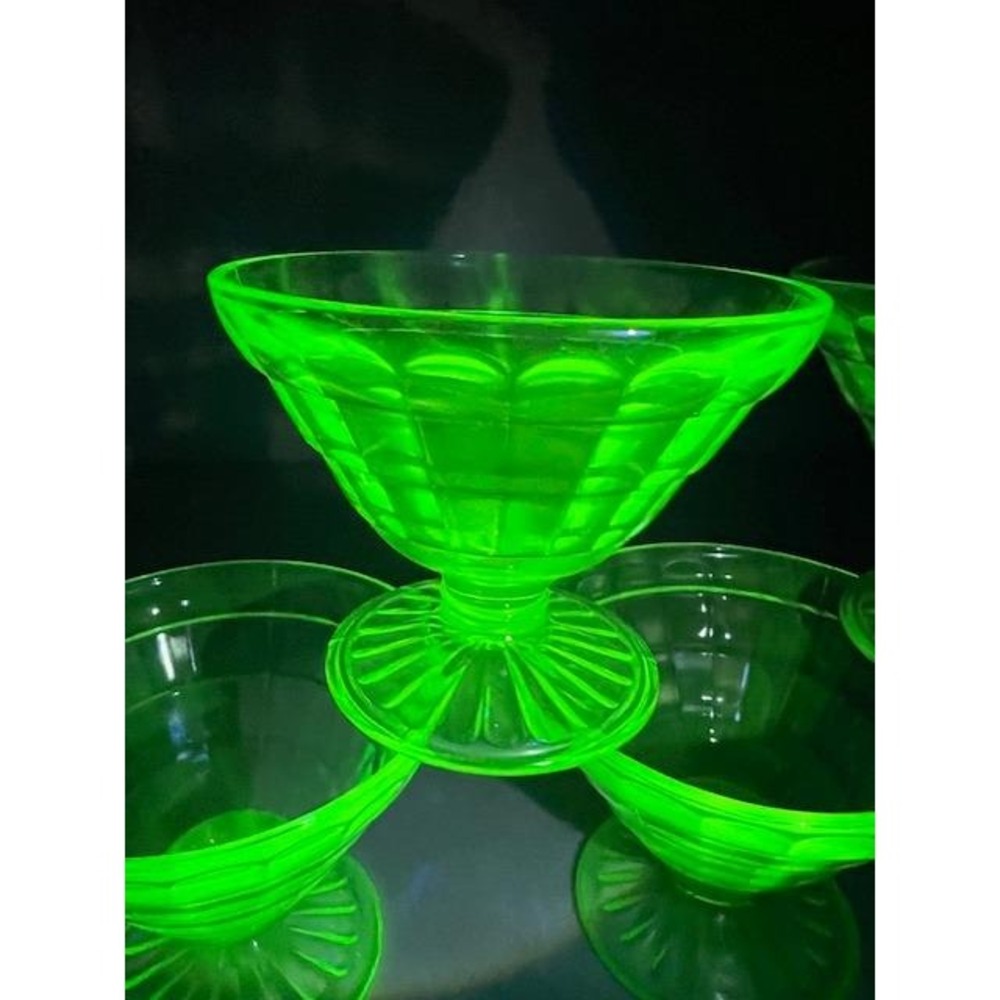 Vintage Anchor Hocking Block Optic‎ Green Uranium Depression Glass Sherbet Cup 5 - Picture 5 of 15